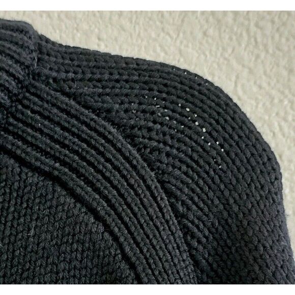 LULULEMON Women’s  Black Knit Sweater Side Vented Crewneck Size 6 - Picture 4 of 9